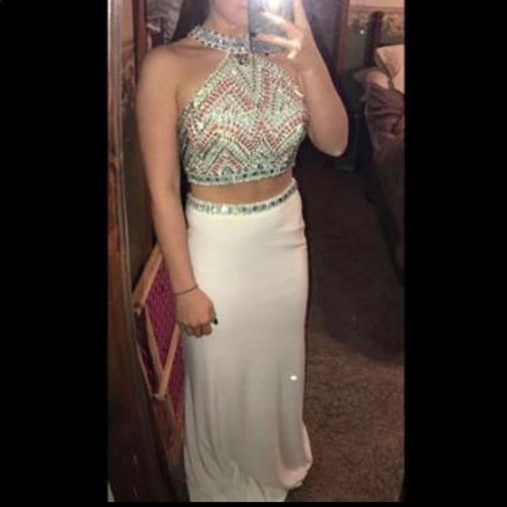 White two piece prom dress - Picture 2 of 4